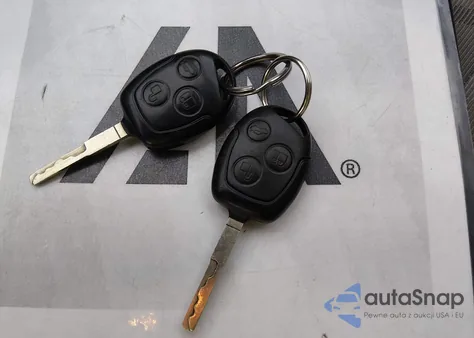 2013 Ford Fiesta Se z USA, uszkodzony, nr VIN 3FADP4BJ9DM220093